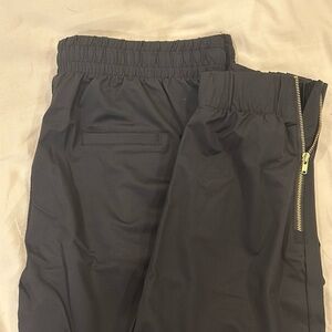 Zyia Everywhere Zipper Joggers